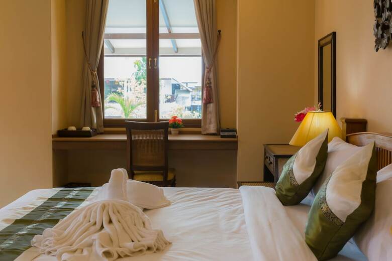 Hotel Hueankhamhom Resort