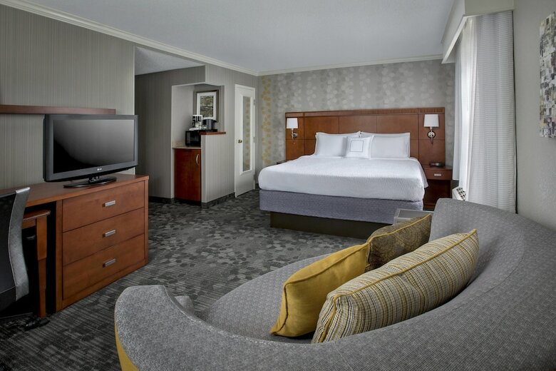Hotel Courtyard By Marriott Tinton Falls Eatontown