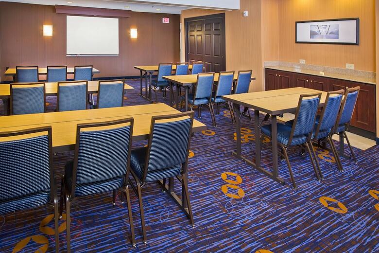Hotel Courtyard By Marriott Tinton Falls Eatontown