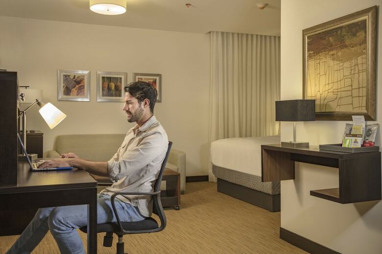 Aparthotel Staybridge Suites Silao