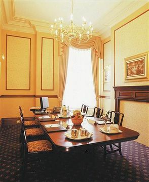 Hotel Holiday Inn Royal Victoria