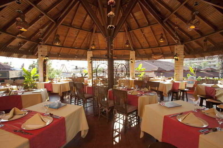 Club Hotel Turan Prince World