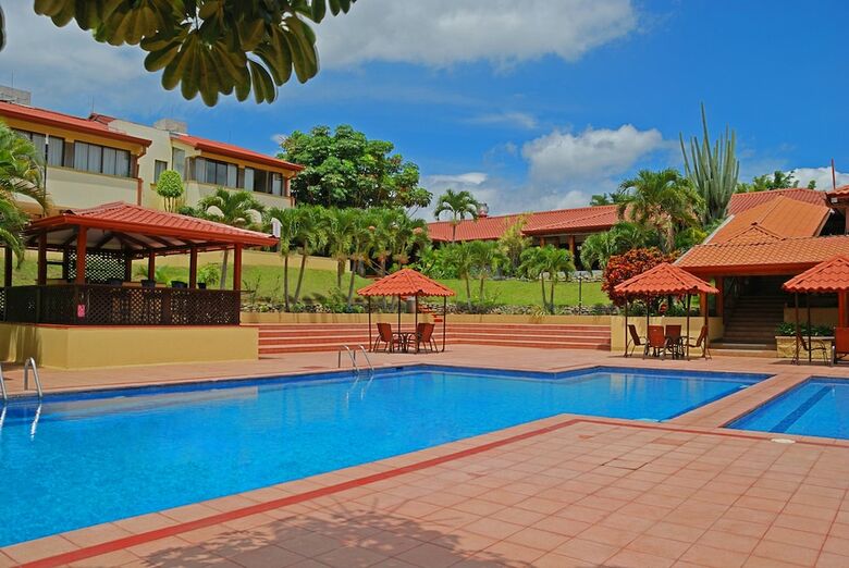 Hotel Country Inn & Suites