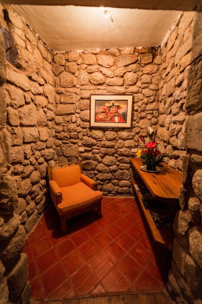 Hostal The Luxe Cusco Hostel