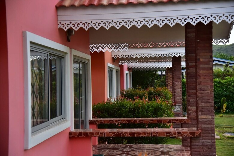 Hotel Oyo 949 Sansuk Resort Paknampran