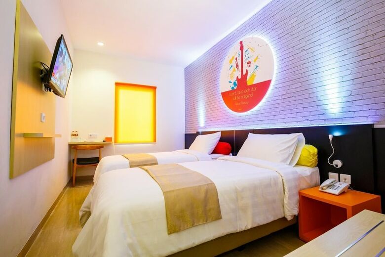 Hotel Front One Inn Muntilan