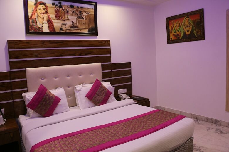 Hotel Check In Room New Delhi Railway Station