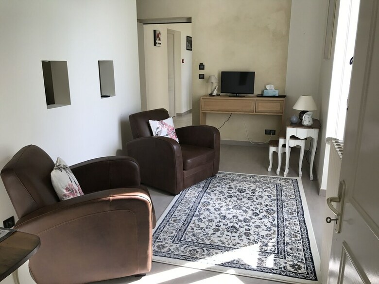 Hotel Le Manoir de B�a - In A Rural Location