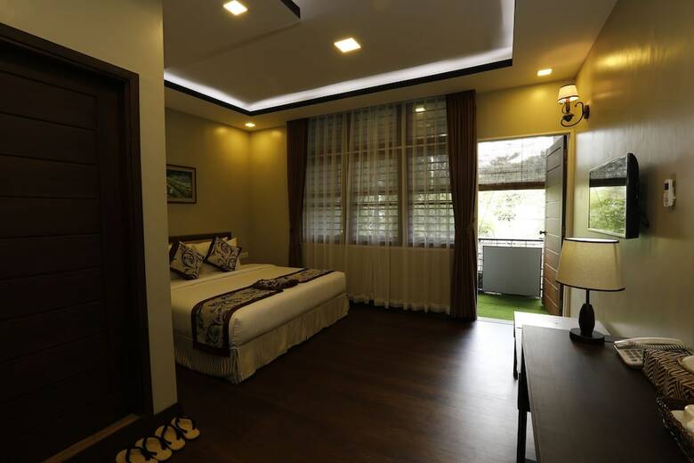 Bed & Breakfast Cloud 10 Boutique Hotel