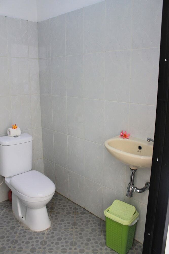 Hotel Yuliana Homestay
