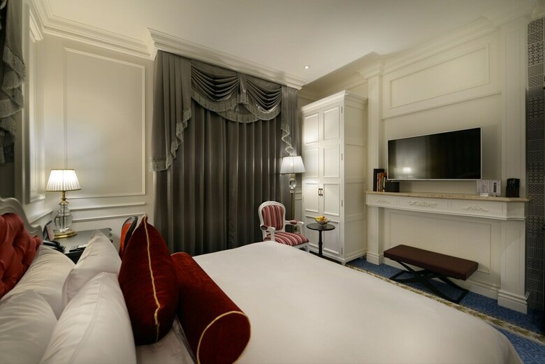 Golden Tulip Rs Boutique Hotel