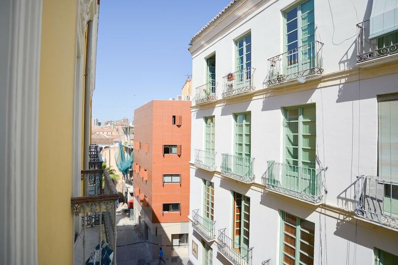 Apartamentos Letmalaga Calderon
