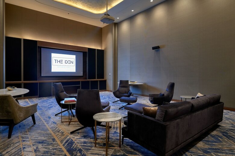Hotel The Den Bengaluru