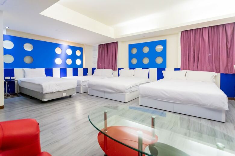 New Rise Hotel