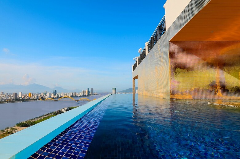 Hotel Fivitel Da Nang
