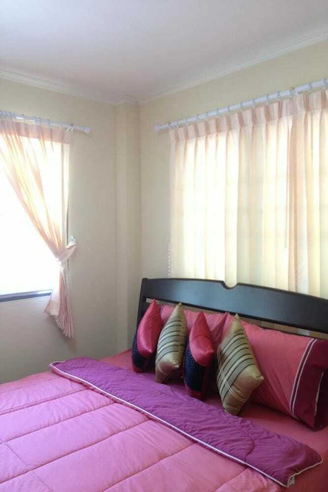 Hotel Baan Golden Resort