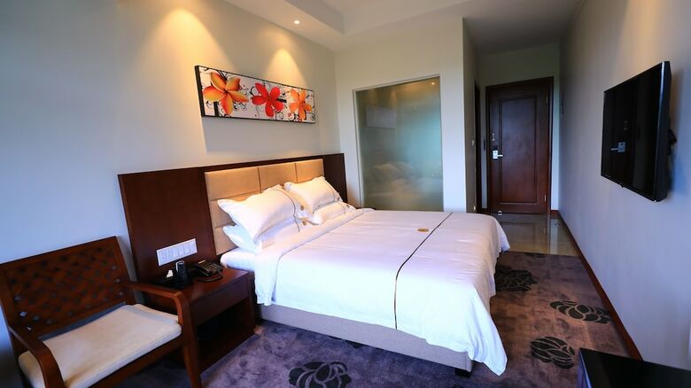 Tf Seaside Hotel
