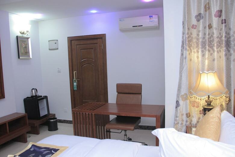Zimbo Golden Hotel