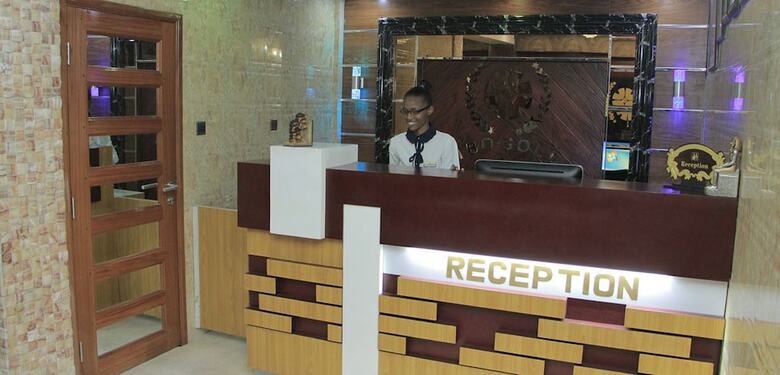 Zimbo Golden Hotel