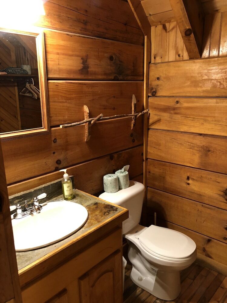 Bed & Breakfast Gatlinburg Adventure Cabins