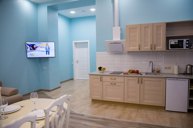 Leto Apartments