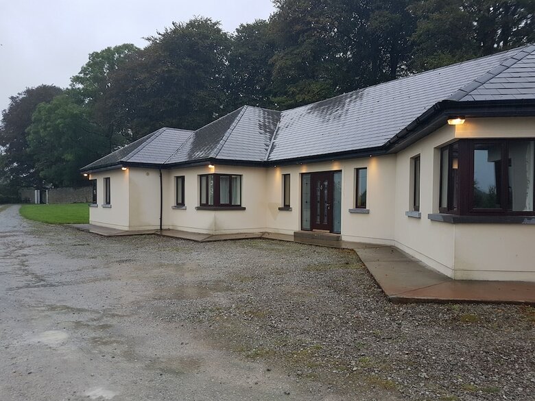 Hotel Moorepark West House