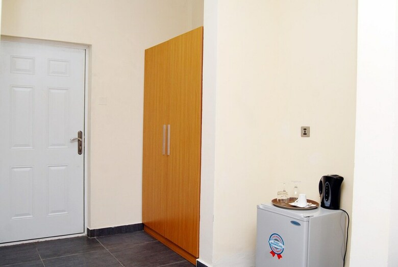 Hotel Yewa Frontier