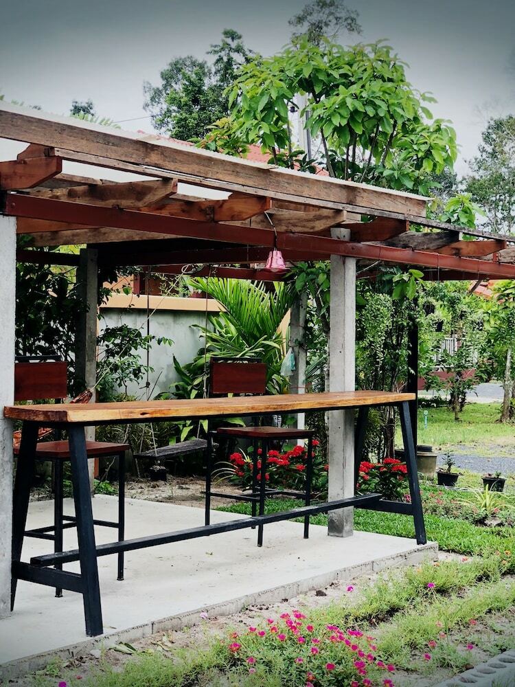 Hotel Phuengluang Resort