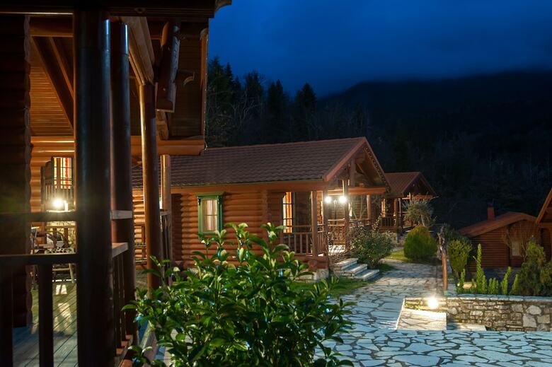 Hotel Xenios Chalets