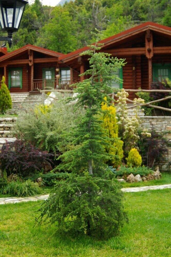 Hotel Xenios Chalets