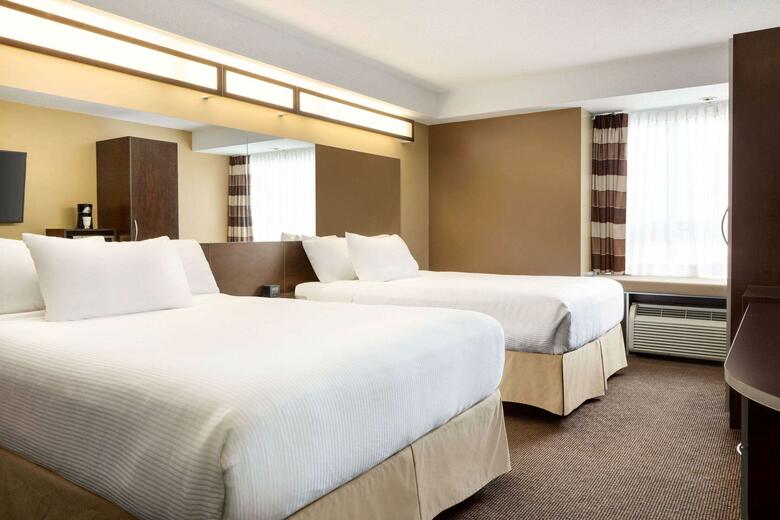 Hotel Microtel Inn & Suites By Wyndham Estevan