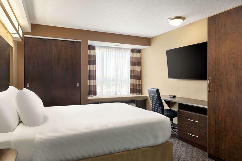 Hotel Microtel Inn & Suites By Wyndham Estevan
