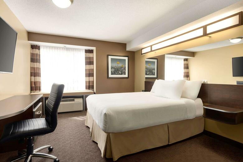 Hotel Microtel Inn & Suites By Wyndham Estevan