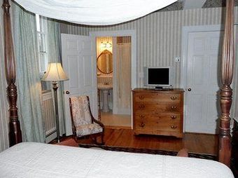 Bed & Breakfast Hillsdale House Inn