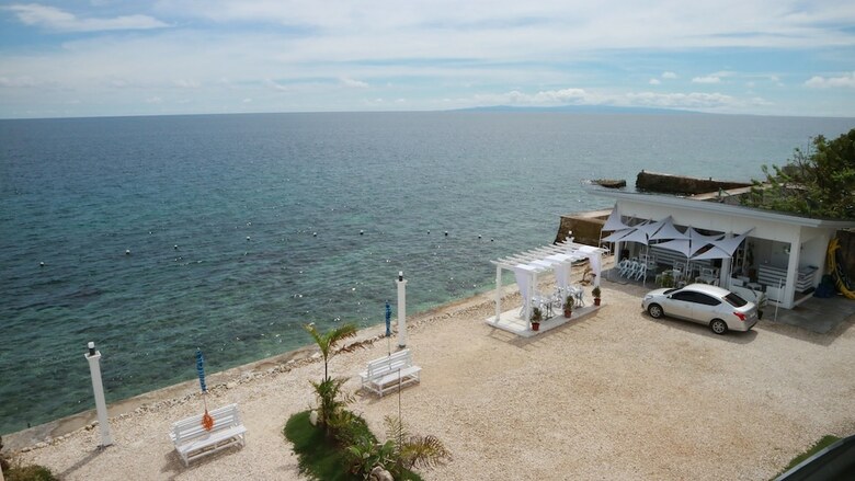 Hotel Seascape Resort Oslob