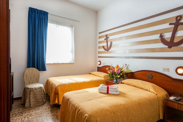 Hotel La Carruba