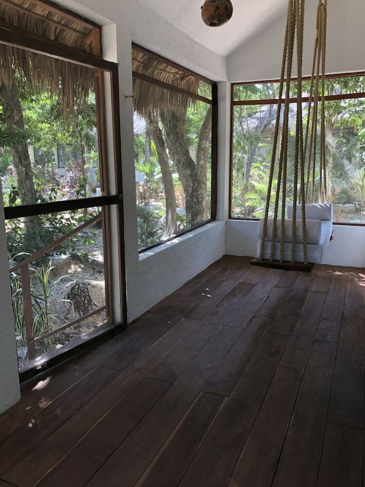 Hotel Maya Eco Village