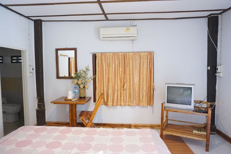 Hotel Khontong Resort