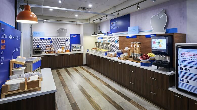 Hotel Holiday Inn Express And Suites Brantford
