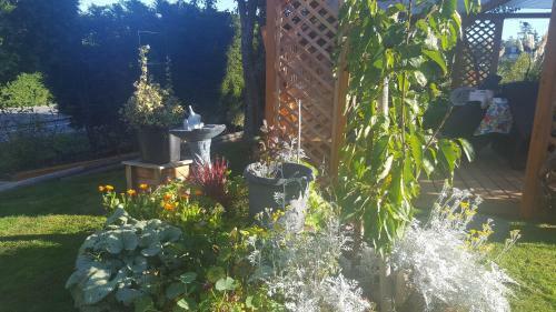 Bed & Breakfast By The Sea Bnb, Sidney Victoria Bc