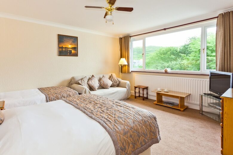 Hotel The Glen Guest House
