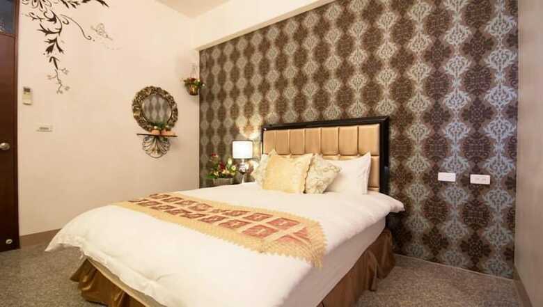 Hotel Flower Bed And Breakfast