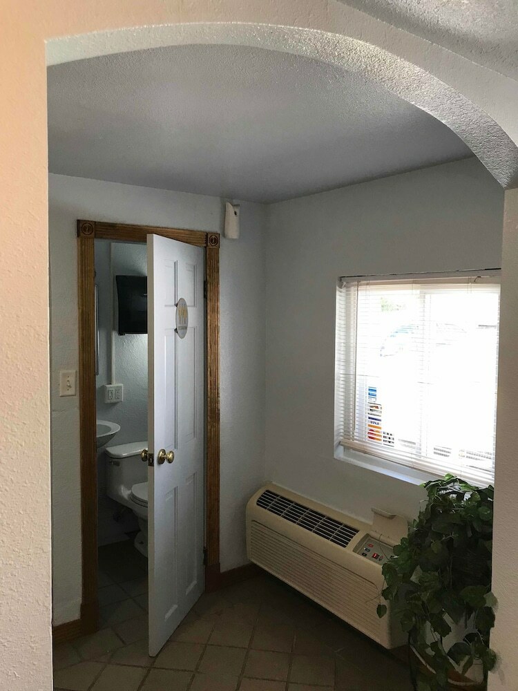 Posada Residential Inn - Extended Stay
