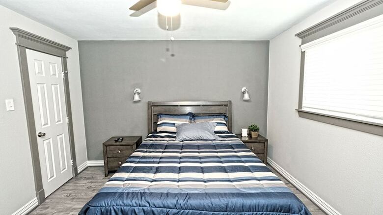 15206 Ridingwood Dr.