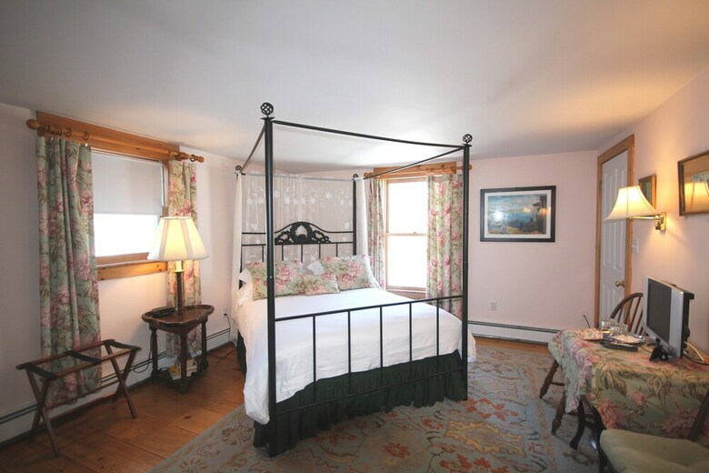 Bed & Breakfast Highland Lake Inn