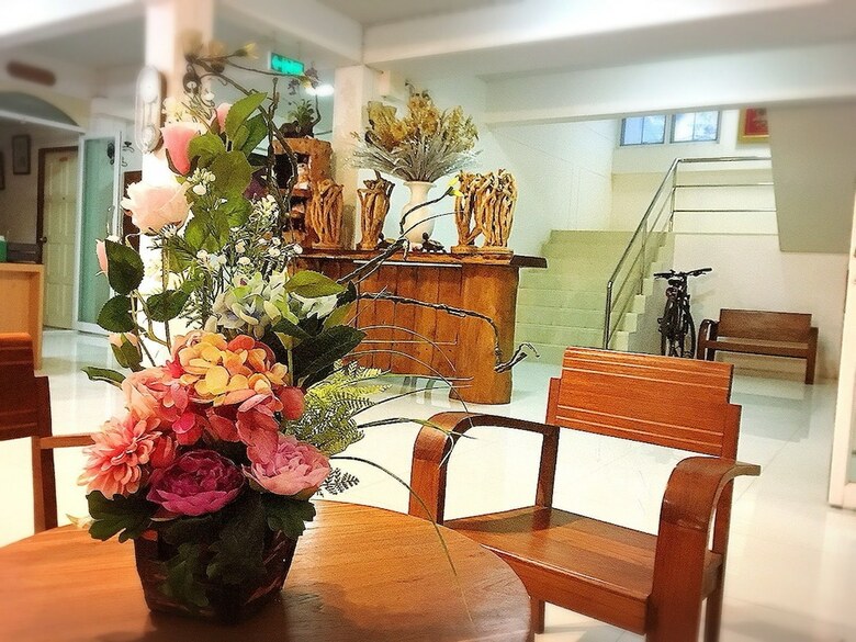 Hotel Phuranya Resort