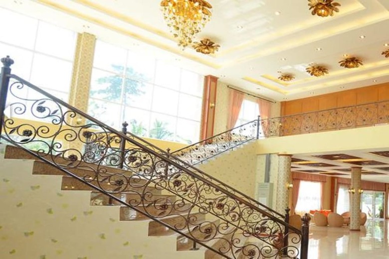 Hotel Phuranya Resort