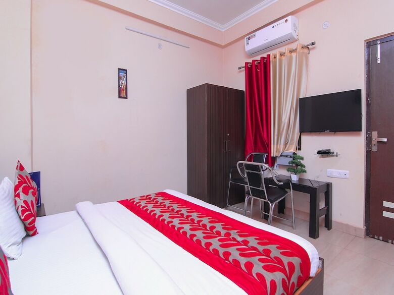 Hotel Oyo 8243 Climat Inn