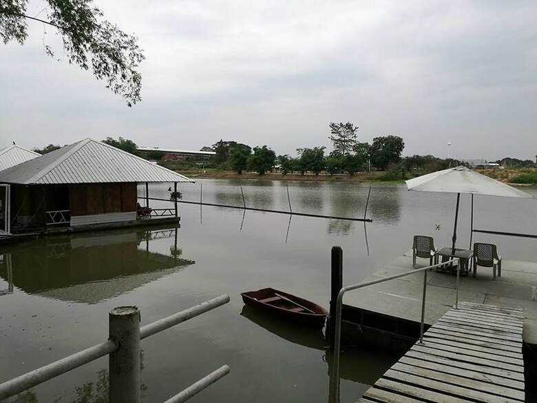 Hotel River Marina Resort