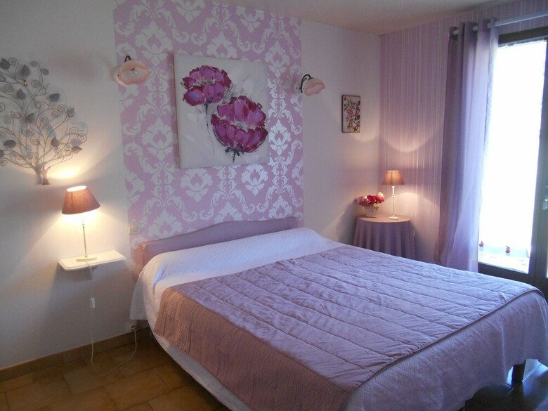 Hotel Le Mas Des Chardons Chambre D'h�tes
